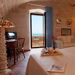 Grotta Palazzese Hotel 5*