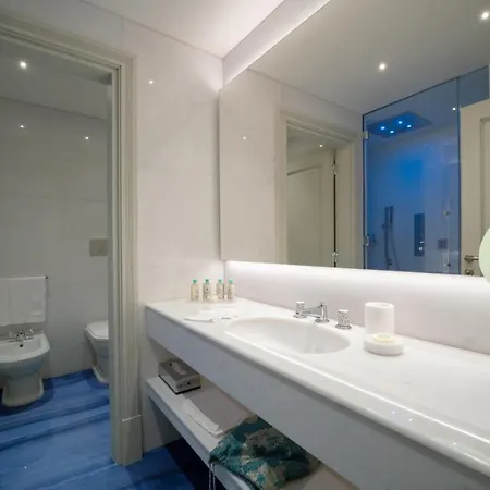 Hotel Grotta Palazzese 5*