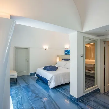 Grotta Palazzese ホテル ポリニャーノ・ア・マーレ