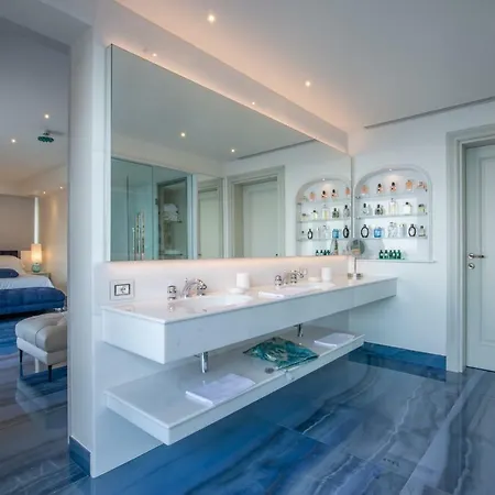 Grotta Palazzese 5*