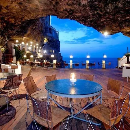 Grotta Palazzese Hotel