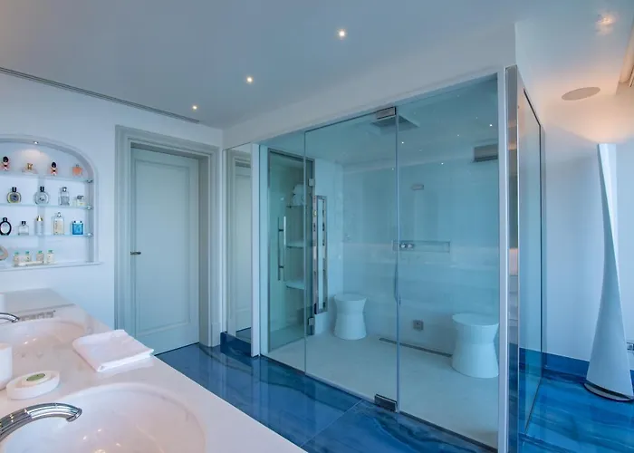 Grotta Palazzese 5* Polignano a Mare