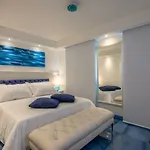 Grotta Palazzese 5* بولينيانو آ ماري