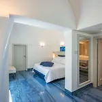 Grotta Palazzese ホテル ポリニャーノ・ア・マーレ