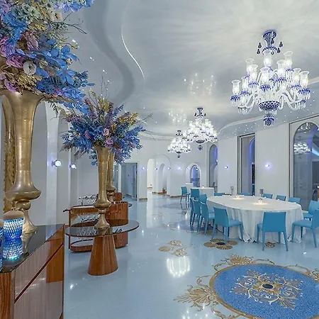 Grotta Palazzese Hotell 5*