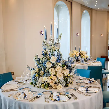 Hotell Grotta Palazzese 5*