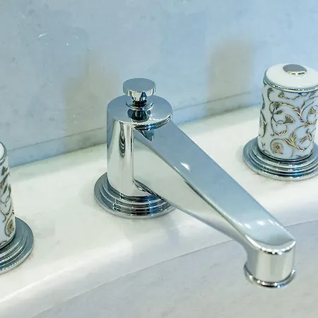 Hotel Grotta Palazzese 5*