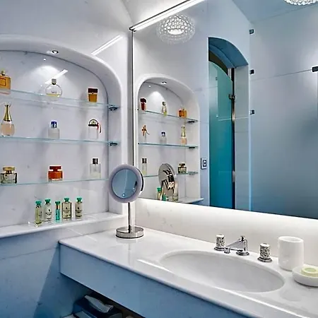 Hotell Grotta Palazzese 5*