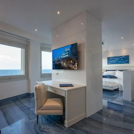 Grotta Palazzese Hotel