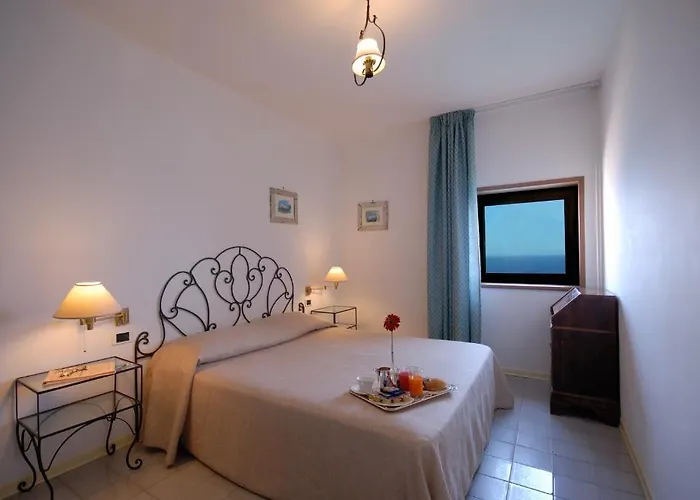 Grotta Palazzese 5*