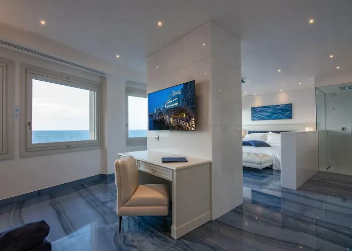 Grotta Palazzese Hotel