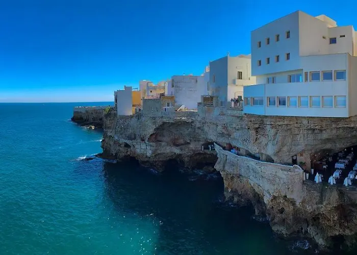 Grotta Palazzese Hotel